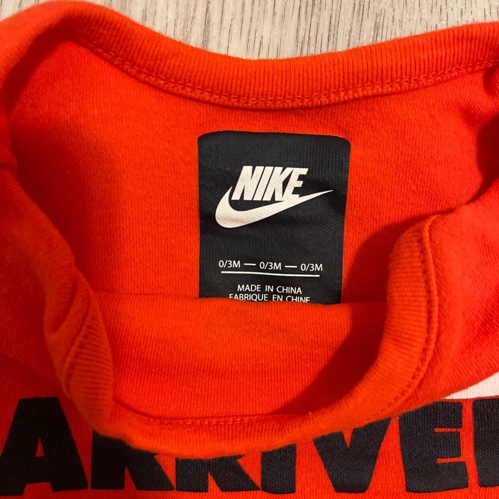 Nike Boy Onesie Bundle 0-3 Months - Picture 3 of 7